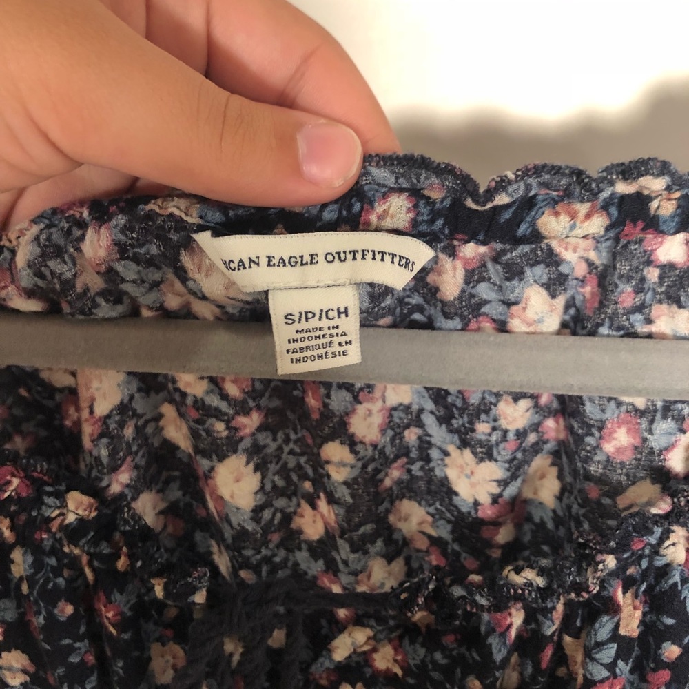 American eagle off the shoulder top - Picture 5 of 6